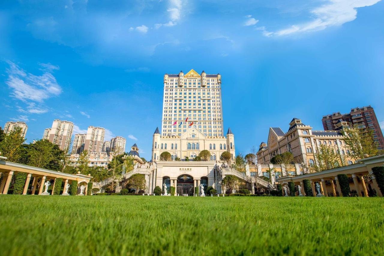 Wyndham Grand Kunming East Hotel Ngoại thất bức ảnh