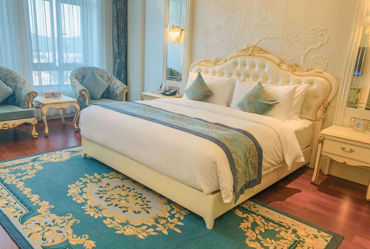 Wyndham Grand Kunming East Hotel Ngoại thất bức ảnh
