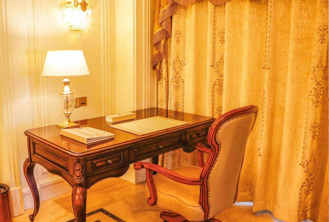 Wyndham Grand Kunming East Hotel Ngoại thất bức ảnh